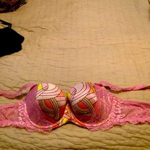 Victoria’s Secret bra